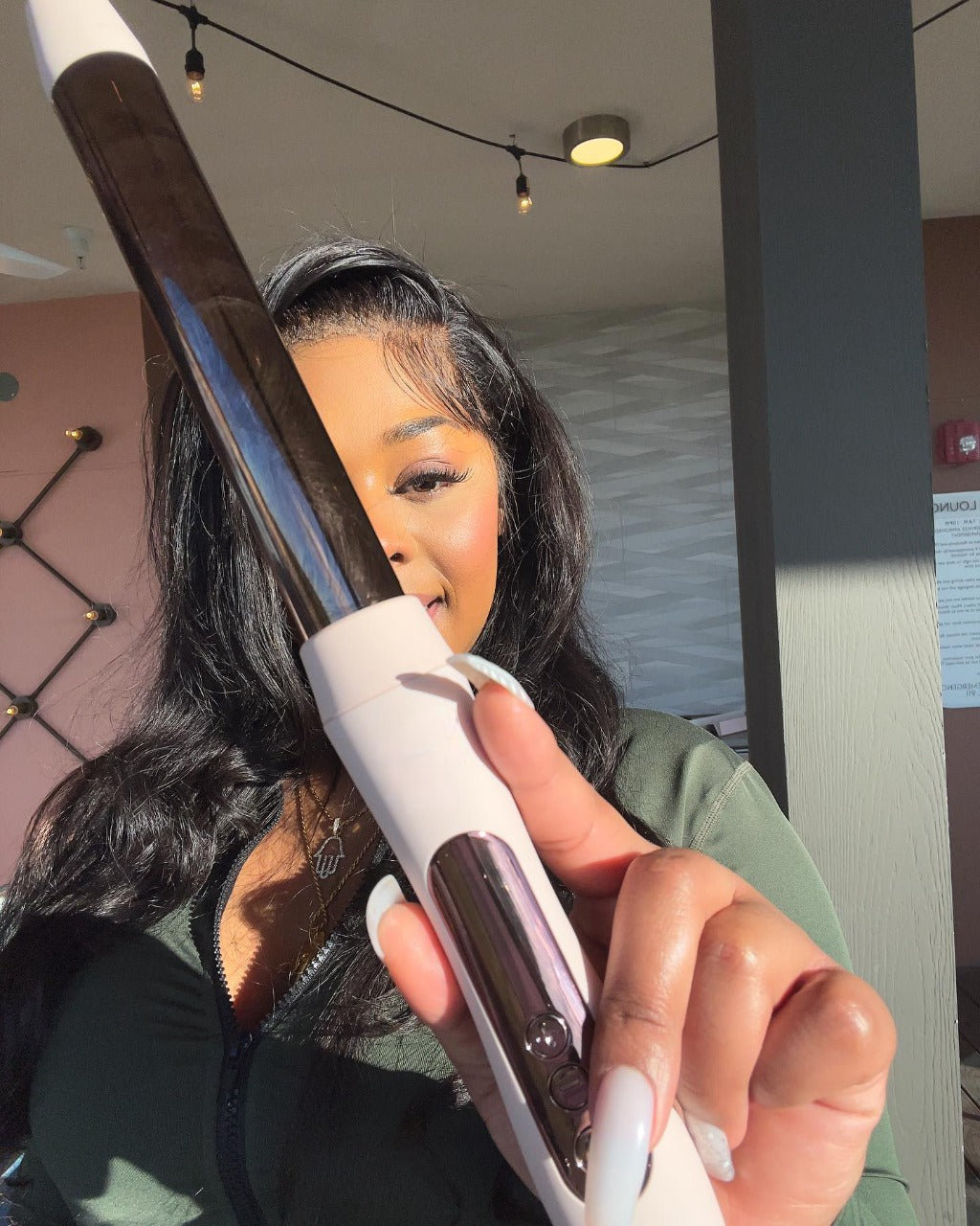 loreaux lange krultang roze